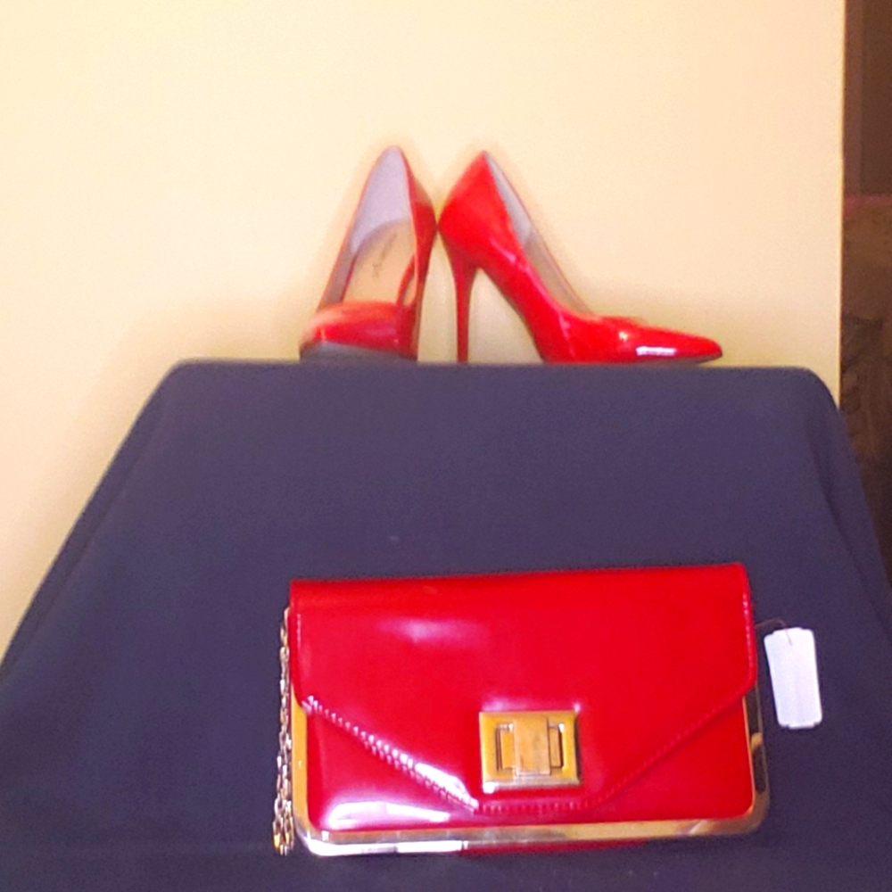 Madden Girl Size 7 Red heels
